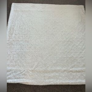 Koolaburra by UGG Cream Plush comforter (Queen)